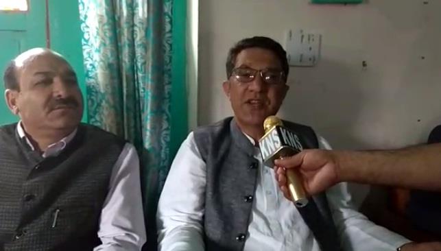 Qayoom Wani threatens to resume road protests over salary issues of SSA teachers